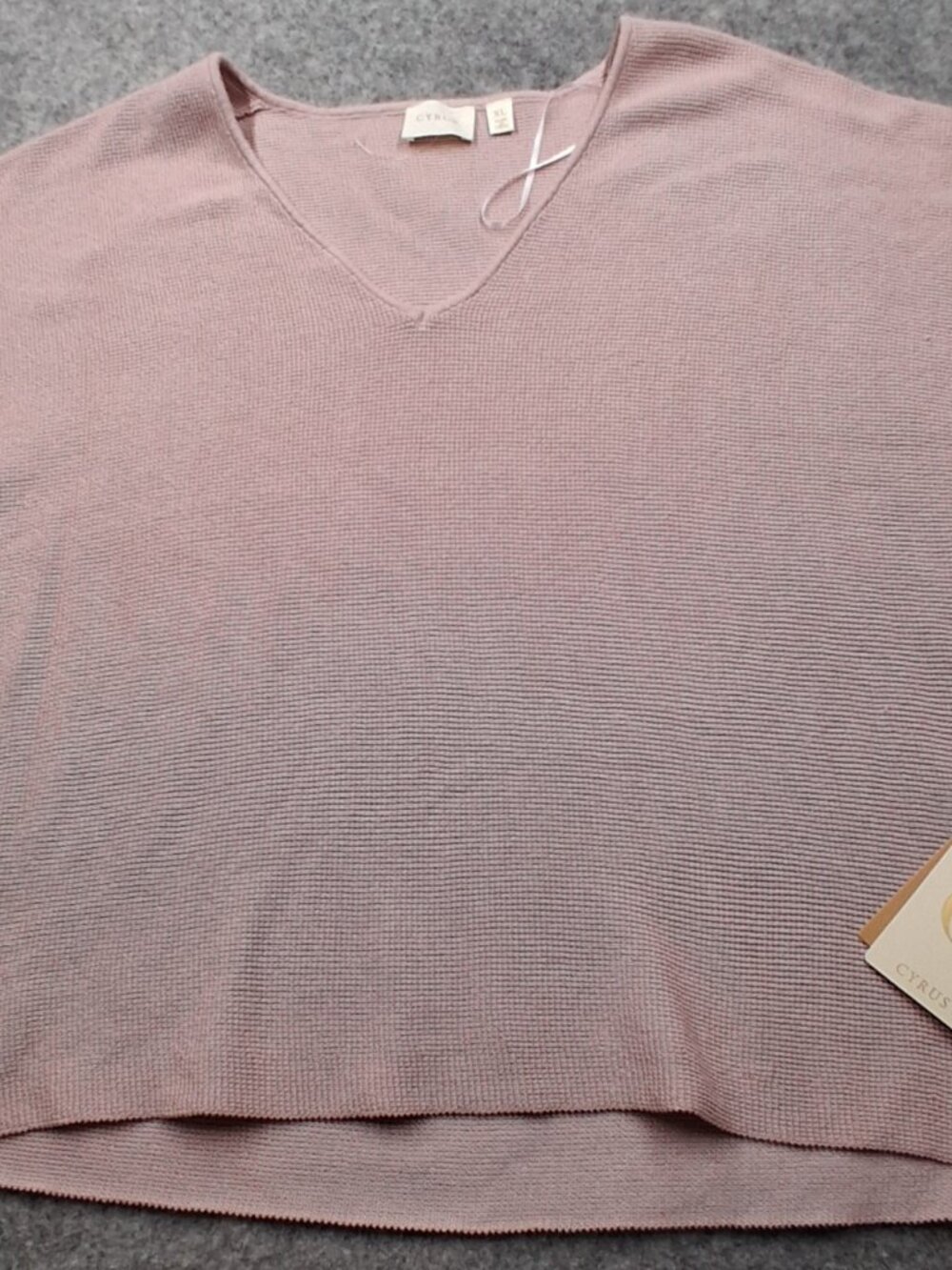 Cyrus womens top size xl pink new with tags